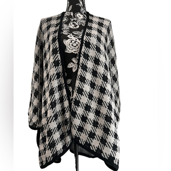 POL houndstooth Shrug - Picture 1 of 5